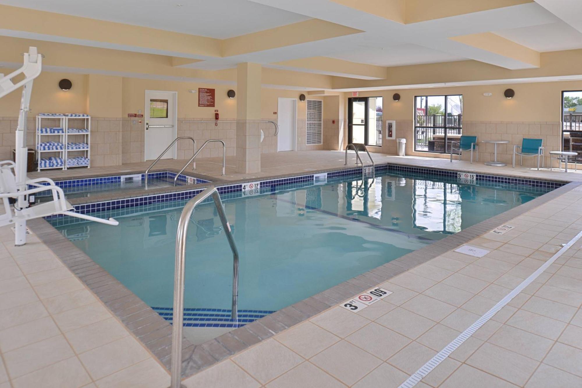 Towneplace Suites By Marriott Gillette Bagian luar foto