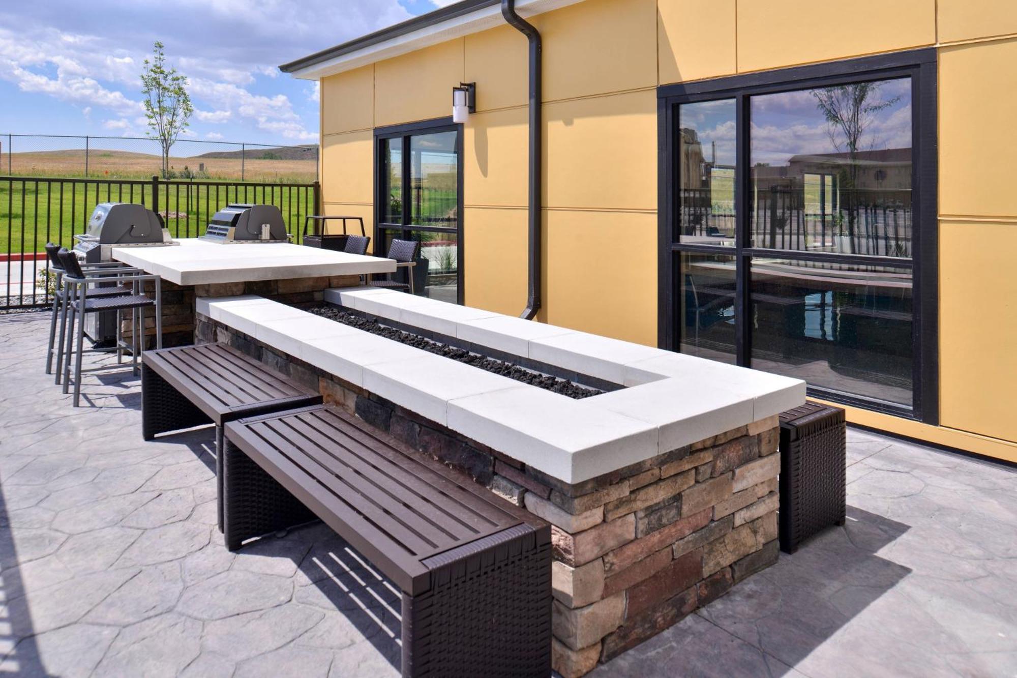 Towneplace Suites By Marriott Gillette Bagian luar foto