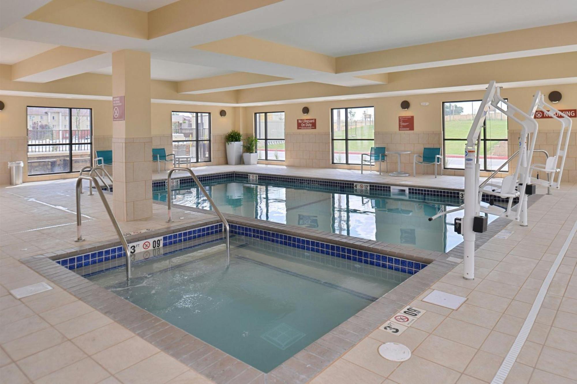 Towneplace Suites By Marriott Gillette Bagian luar foto