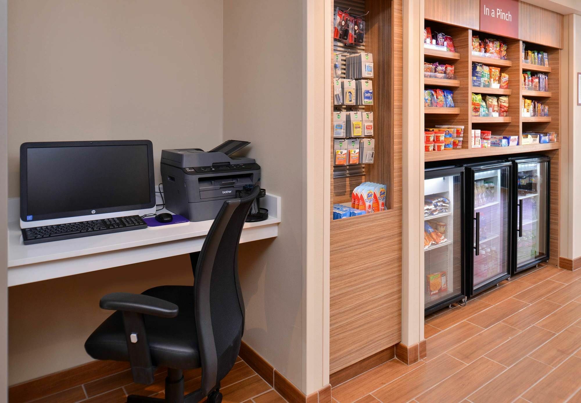 Towneplace Suites By Marriott Gillette Bagian luar foto