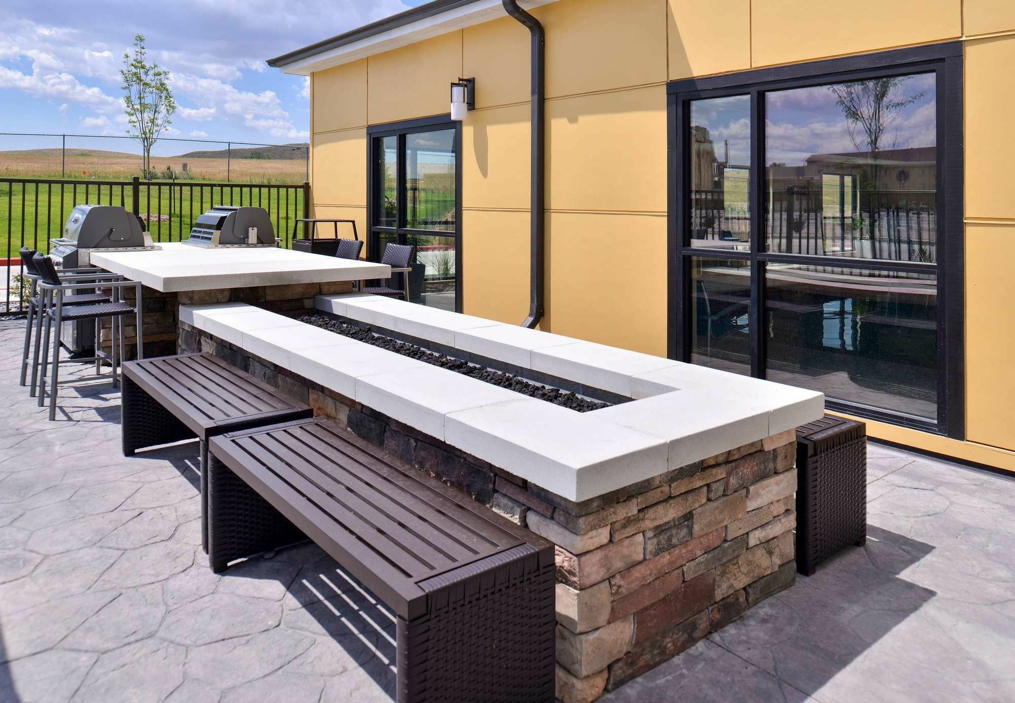 Towneplace Suites By Marriott Gillette Bagian luar foto
